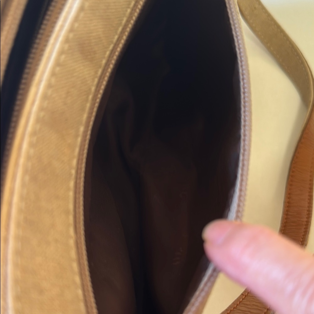 Bundle two Missco handbags for the price of one - Picture 5 of 16
